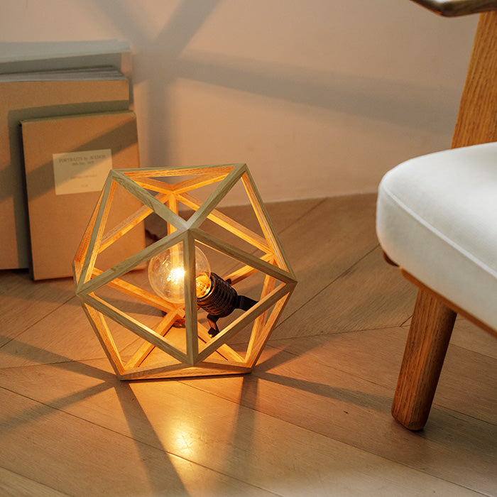 CONFETTI/T < コンフェッティ/t >