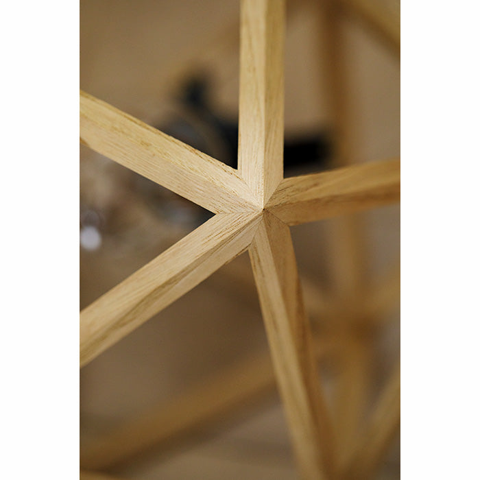 CONFETTI/T < コンフェッティ/t >