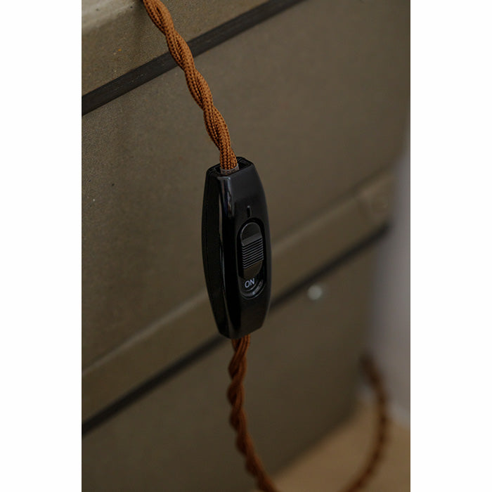 CONFETTI/T < コンフェッティ/t >